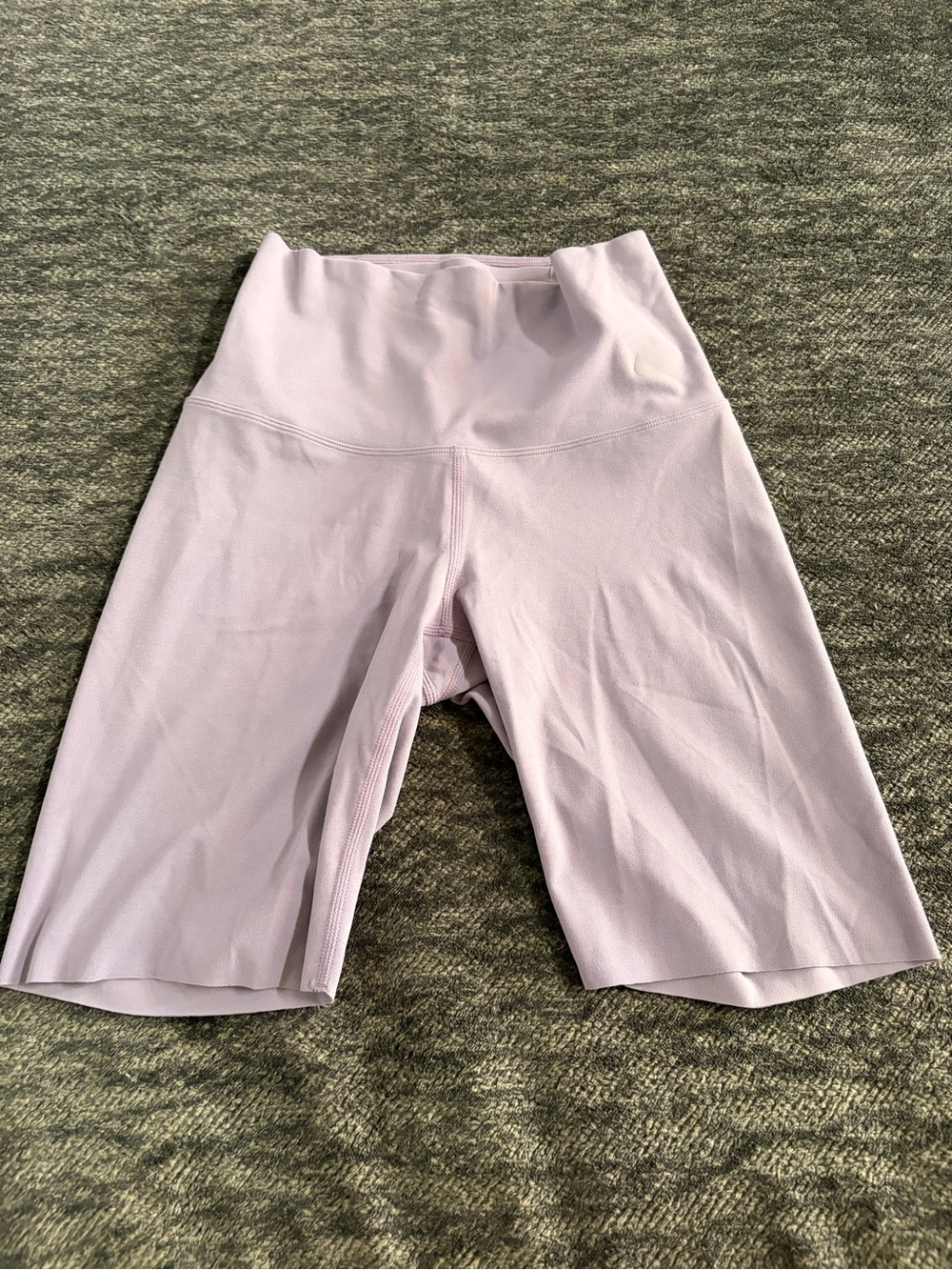 Nike High-Waist Lavender Women’s Bike Shorts - Picture 1 of 5